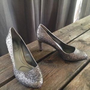 Bandolino Glitter Heels 6.5